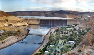 800px-Grand_Coulee_Dam_Panorama_Smaller