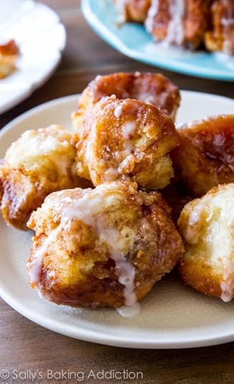 Homemade Monkey Bread (aka Cinnamon Roll Bites or Cinnamon-Sugar Pull Apart Bread) - this homemade version is incredible! sallysbakingaddiction.com