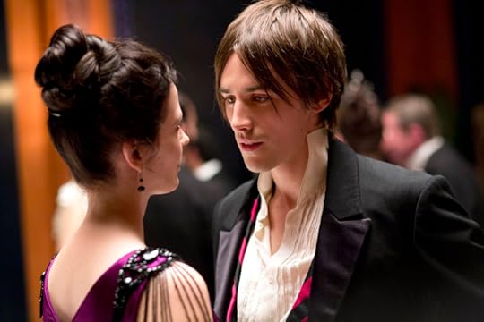 Vanessa Ives (Eva Green) and Dorian Grey (Reeve Carney)