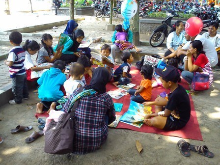 Perpustakaan Keliling di Lapangan Denggung, Sleman