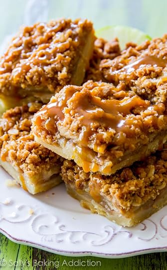 These Salted Caramel Apple Pie Bars are mind-blowing delicious! So much easier to make than an entire apple pie, too. Recipe by sallysbakingaddiction.com
