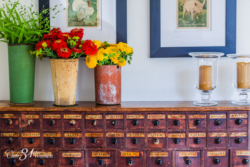 20 Touches of Beauty - Candles and Flowers