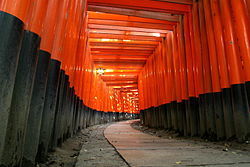 250px-KyotoFushimiInariLarge