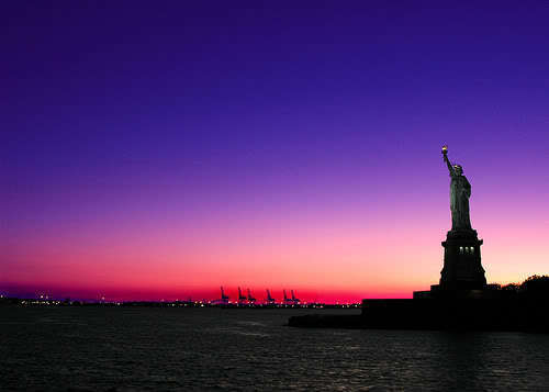 statue of liberty photo: Statue of Liberty statue-of-liberty-sunset.jpg