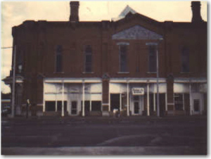 This picture gives you a very different feeling about the building.