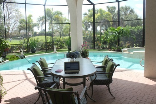 Seriously Liz? I'm officially jealous! No wonder her books rock. Click on any of the beauty above and pop over to Lis's Amazon page. 