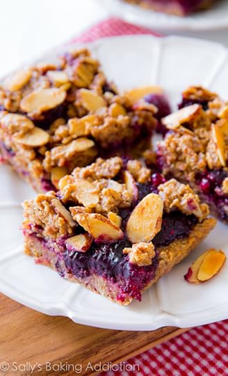 These Mixed Berry Streusel Bars are made with healthy, wholesome ingredients. And they actually taste good too! Gluten free recipe at sallysbakingaddiction.com