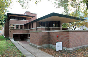 Frank Lloyd Wright Robie House, Unviersity of Chicago (Wikipedia)