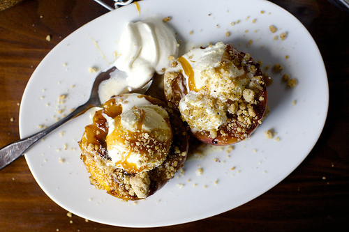 grilled peach splits