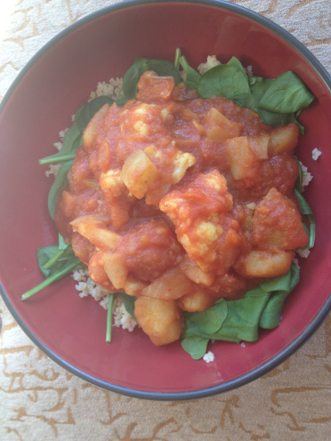 Fat-free cauliflower potato curry
