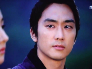 If he's not gorgeous and crying, it's not Korean drama.