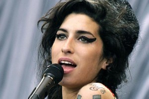 90654460_Amy_182944b