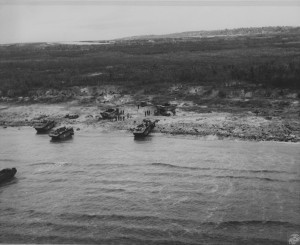 US Marines landing on Tinian, 24 July 1944 (US Marine Corps)