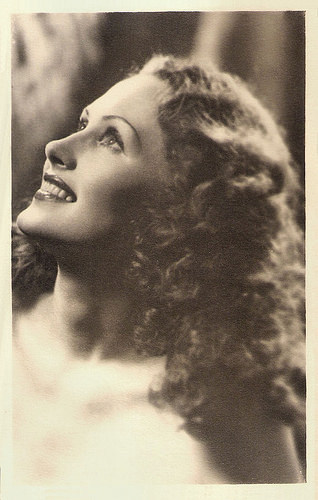 Tamara Desni