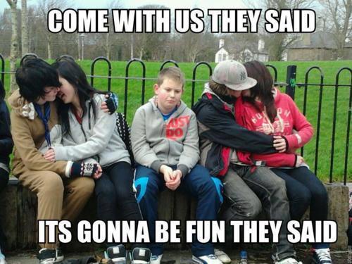 Fifth-Wheel-Public-Displays-of-Affection