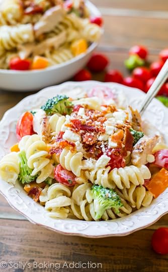 Creamy Bacon Chicken Pasta Salad that will have everyone begging for the recipe! All tossed together in a creamy Greek yogurt dressing. sallysbakingaddiction.com