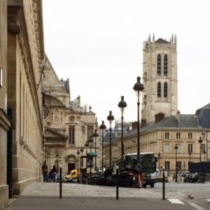 Paris church-street