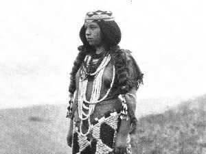 tolowa-girl