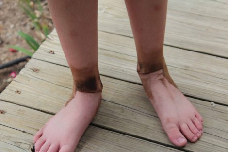 Dust War Feet