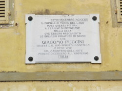 Villa_puccini_di_torre_del_lago_03_targa