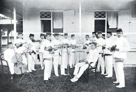 minang-saisuak-pelajaran-kesenian-di-kweekschool-fort-de-kock