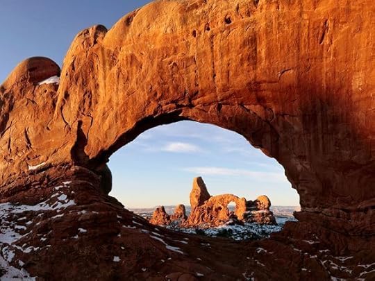arches-sandstone-formations_2102_600x450