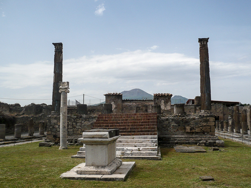 http://journal.swantower.com/Vesuvius Through the Temple