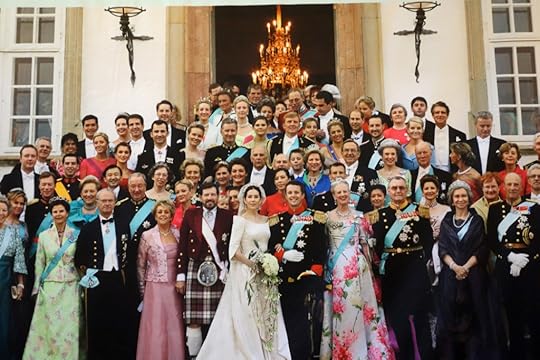Scandinavian-royal-family-portrait