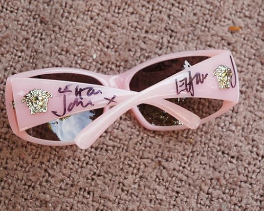 2014-08-11-AnnosAfricaEltonJohnSunglasses.jpg