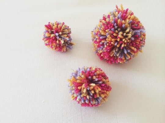 Clover Pom Pom 9
