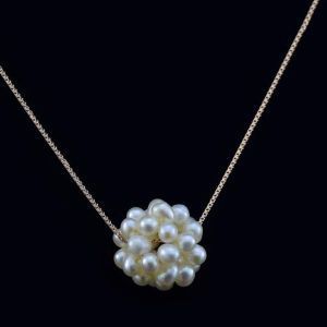 pearl necklace