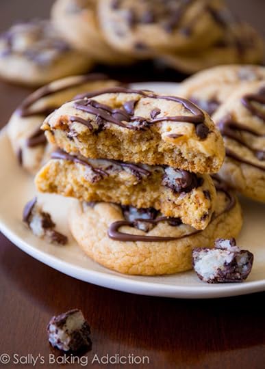 Soft-Baked Dark Chocolate Mounds Bar Cookies. No mixer needed! sallysbakingaddiction.com