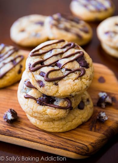 Soft-Baked Dark Chocolate Mounds Bar Cookies. No mixer needed! sallysbakingaddiction.com