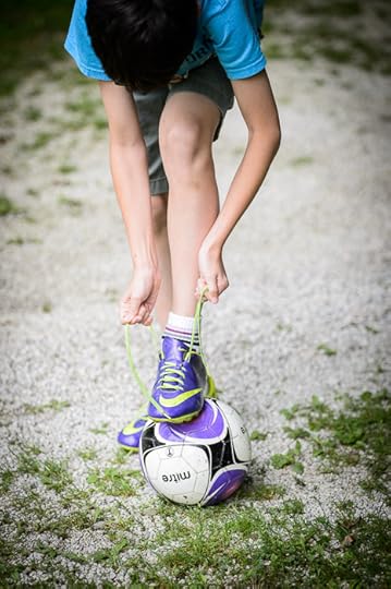 Lacing Up -- Grandma and Grandpa's -- Rootstown, Ohio, USA -- Copyright 2014 Jeffrey Friedl, http://regex.info/blog/