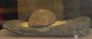 Saddle quern