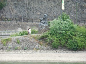 cMidRhine21 - Lorelei statue