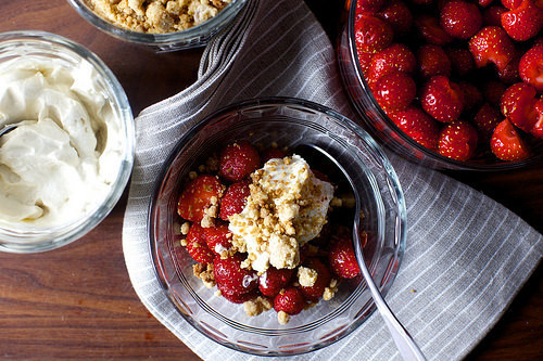 strawberries and cream with graham crumbles