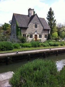 Iffley Towpath_Lock house