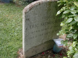 Sutton Courtenay - Orwell's grave