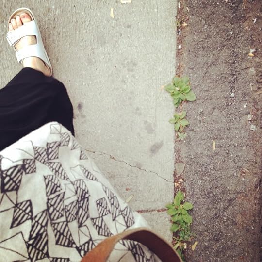 Sidewalk #life #mtl #montreal