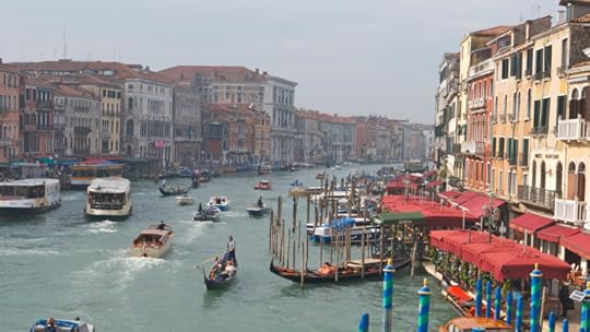 solo travel venice grand canal