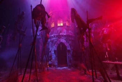 Copyright - Universal Studios 