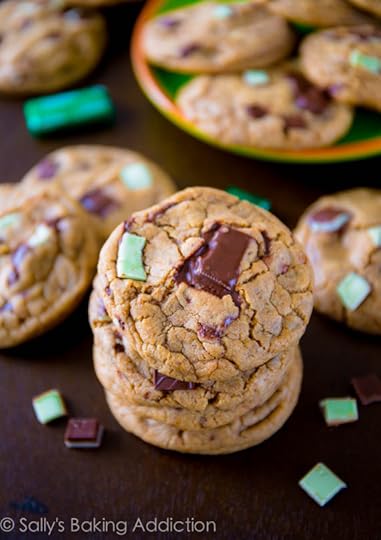 Chewy Mocha Mint Chocolate Chunk Cookies, plus the secrets to chewy and soft cookies! Recipe sallysbakingaddiction.com