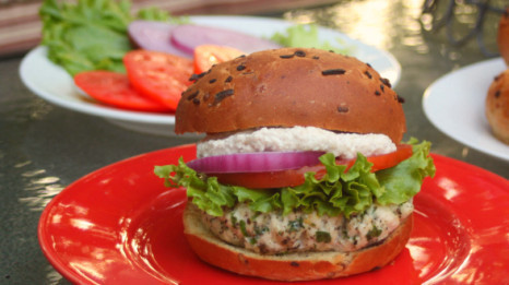 CMS greekburgerswithfetasauce[5]