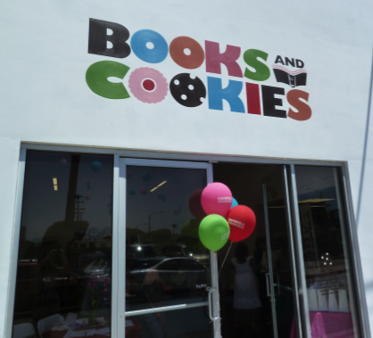 Books and Cookies 763
