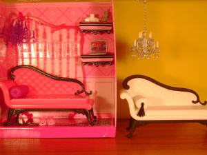 barbie sofa