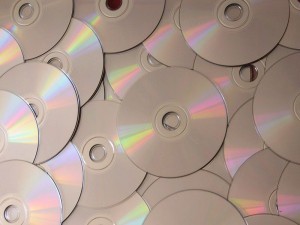 800px-Cd-en-vrac