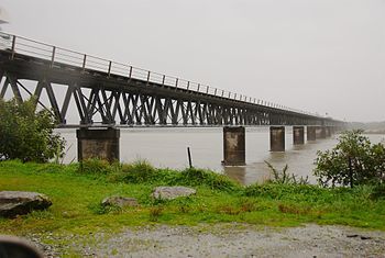 The bridge over the Haast River, north of the ...