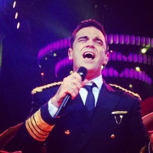 _robbiewilliams_say_no_more (1)