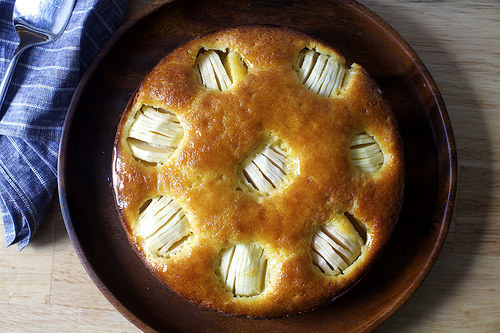 sunken apple and honey cake